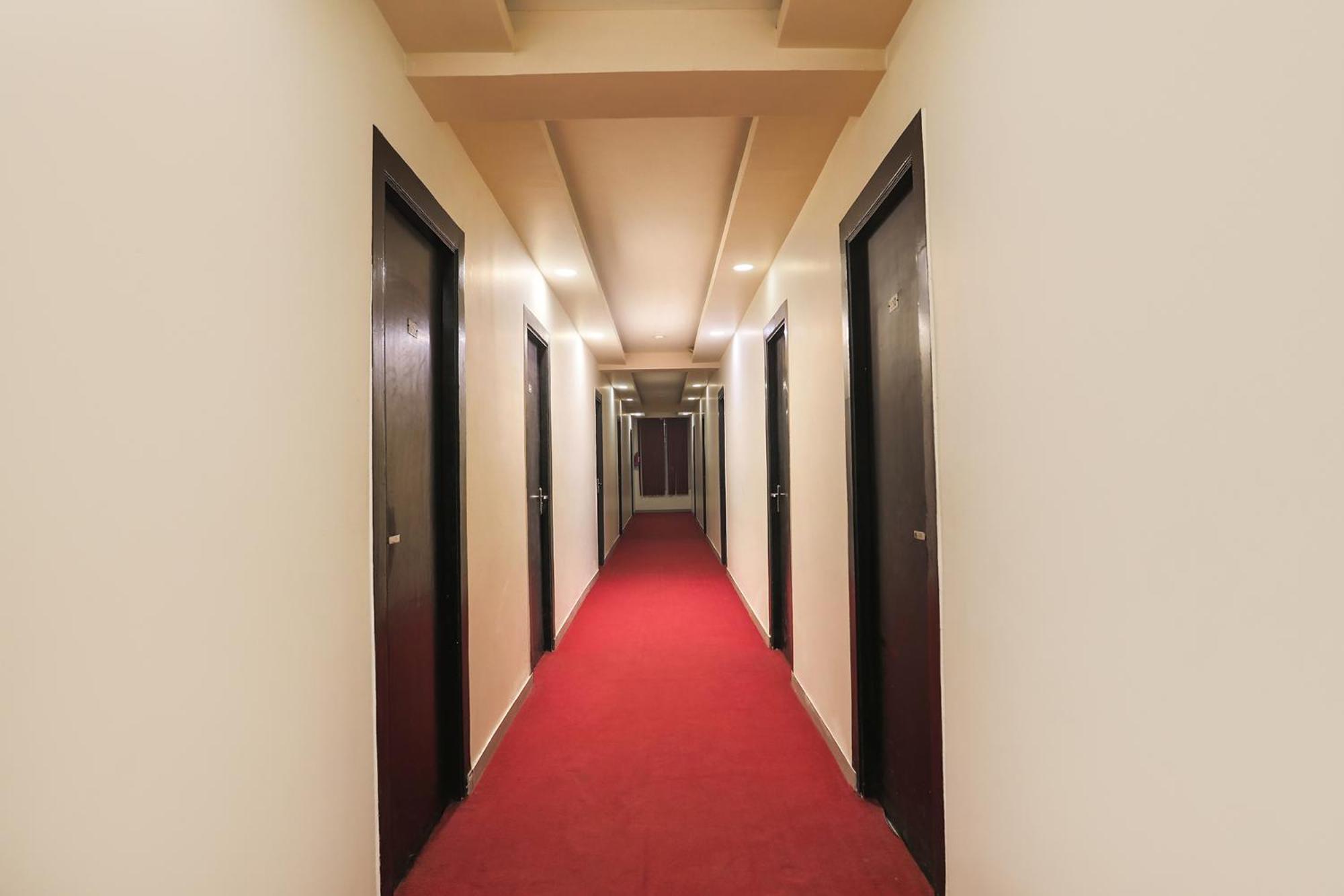 Fabhotel The Diamond Ghaziabad Ngoại thất bức ảnh